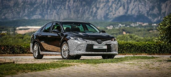 Toyota Camry zadebiutuje z napędem hybrydowym