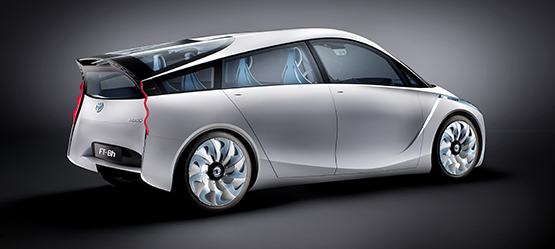 Toyota FT-Bh bakifrån
